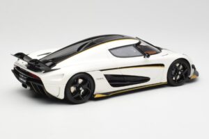 Koenigsegg Regera Crystal Wit GT Spirit 1:18 GT913 Hars — afbeelding 2 van 6