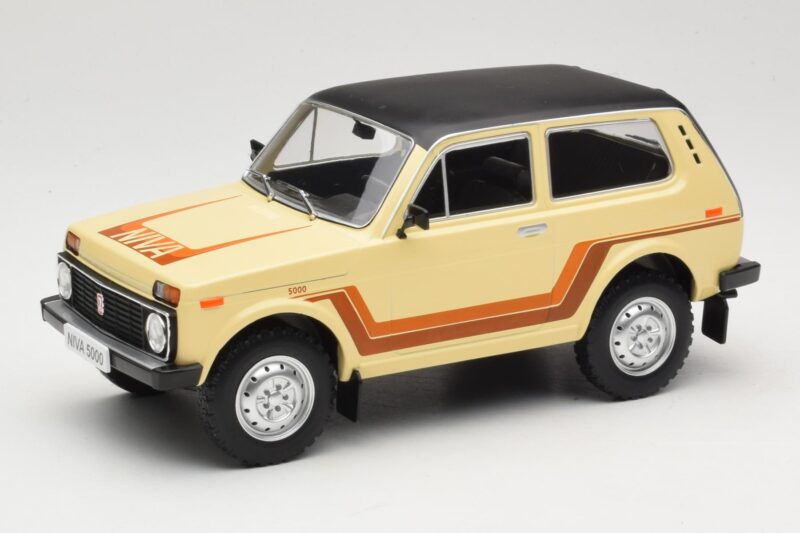 Lada Niva 2121 California Beige MCG 1:18 MCG18004 Metaal