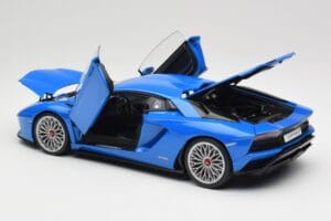 Lamborghini Aventador S LP740-4 Blue Nila AUTOart 1:18 79134 Metaal — afbeelding 5 van 8