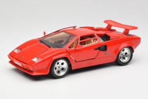 Lamborghini Countach Rood Bburago 1:18 3047-M1 Metaal
