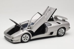 Lamborghini Diablo Zilver AUTOart 1:18 70071 Metaal — afbeelding 2 van 8
