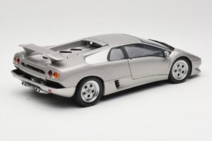 Lamborghini Diablo Zilver AUTOart 1:18 70071 Metaal — afbeelding 3 van 8