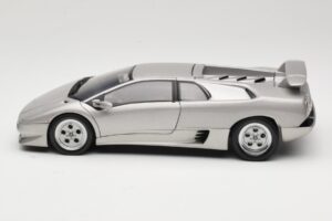 Lamborghini Diablo Zilver AUTOart 1:18 70071 Metaal — afbeelding 4 van 8
