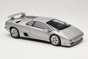 Lamborghini Diablo Zilver AUTOart 1:18 70071 Metaal — afbeelding 6 van 8