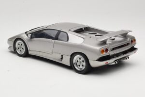 Lamborghini Diablo Zilver AUTOart 1:18 70071 Metaal — afbeelding 7 van 8