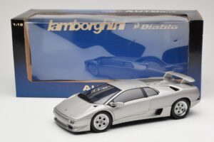 Lamborghini Diablo Zilver AUTOart 1:18 70071 Metaal — afbeelding 8 van 8