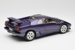 Lamborghini Diablo Paars Maisto 1:18 3028 Metaal — afbeelding 3 van 8