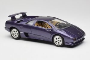 Lamborghini Diablo Paars Maisto 1:18 3028 Metaal — afbeelding 6 van 8