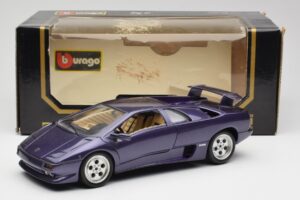Lamborghini Diablo Paars Maisto 1:18 3028 Metaal — afbeelding 8 van 8