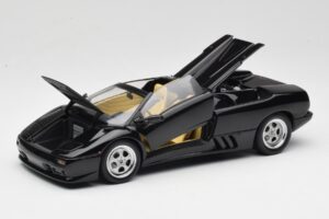 Lamborghini Diablo Roadster Zwart AUTOart 1:18 70093-R1 Metaal — afbeelding 2 van 10