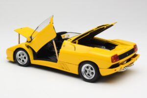 Lamborghini Diablo Roadster Geel AUTOart 1:18 70092 Metaal — afbeelding 5 van 8