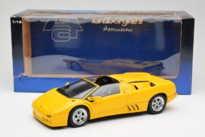 Lamborghini Diablo Roadster Geel AUTOart 1:18 70092 Metaal — afbeelding 8 van 8