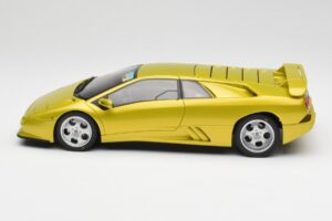 Lamborghini Diablo SE30 Anniversary Edition Geel Spyder AUTOart 1:18 79157 Metaal — afbeelding 4 van 8