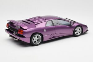 Lamborghini Diablo SE30 Jota Metallic Paars AUTOart 1:18 79142 Composiet — afbeelding 3 van 8