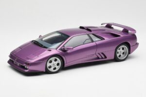 Lamborghini Diablo SE30 Jota Metallic Paars AUTOart 1:18 79142 Composiet