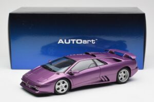 Lamborghini Diablo SE30 Jota Metallic Paars AUTOart 1:18 79142 Composiet — afbeelding 8 van 8