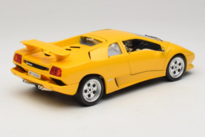 Lamborghini Diablo Geel Bburago 1:18 3041-M2 Metaal — afbeelding 3 van 8