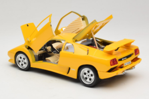 Lamborghini Diablo Geel Bburago 1:18 3041-M2 Metaal — afbeelding 5 van 8