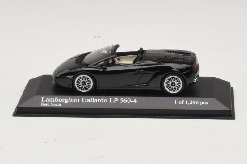 Lamborghini Gallardo LP560-4 Spyder Zwart Minichamps 1:43 400103830 Metaal