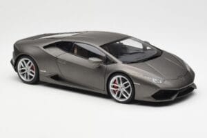 Lamborghini Huracan LP610-4 Grijs AUTOart 1:18 74606 Composiet — afbeelding 6 van 8
