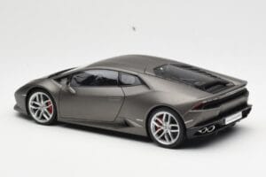 Lamborghini Huracan LP610-4 Grijs AUTOart 1:18 74606 Composiet — afbeelding 7 van 8
