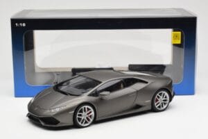 Lamborghini Huracan LP610-4 Grijs AUTOart 1:18 74606 Composiet — afbeelding 8 van 8