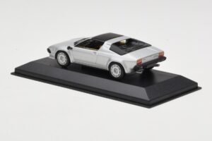 Lamborghini Jalpa Zilver Minichamps 1:43 400103601 Metaal — afbeelding 3 van 4