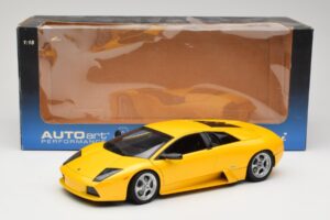 Lamborghini Murcielago LP640 Giallo Orion AUTOart 1:18 74511 Metaal — afbeelding 8 van 8