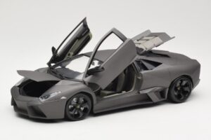 Lamborghini Reventon Matte Grey Bburago 1:18 18-11029 Metaal — afbeelding 2 van 8