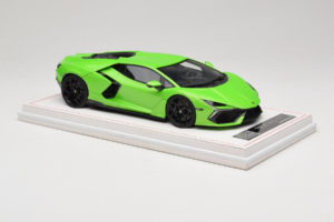 Lamborghini Revuelto Groen Metallic IVY 1:18 REMC024 Hars — afbeelding 4 van 7