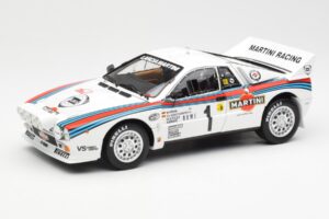 Lancia 037 Martini #1 W. Rohrl / C. Geistdorfer Winner Rally Monte Carlo 1983 Nacht-Versie Kyosho 1:18 08306A Metaal