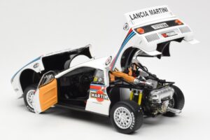 Lancia 037 Martini #1 W. Rohrl / C. Geistdorfer Winner Rally Monte Carlo 1983 Nacht-Versie Kyosho 1:18 08306A Metaal — afbeelding 5 van 8