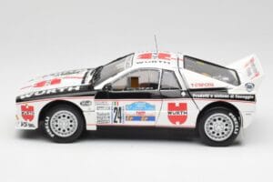 Lancia 037 #1 G. Cunico / E. Bartolich Targa Florio Winner 1983 Kyosho 1:18 08302H Metaal — afbeelding 4 van 8