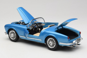 Lancia Aurelia B24 Spider Blauw Bburago 1:18 3010-M1 Metaal — afbeelding 5 van 8