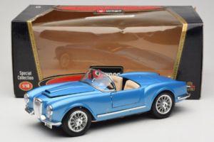 Lancia Aurelia B24 Spider Blauw Bburago 1:18 3010-M1 Metaal — afbeelding 8 van 8