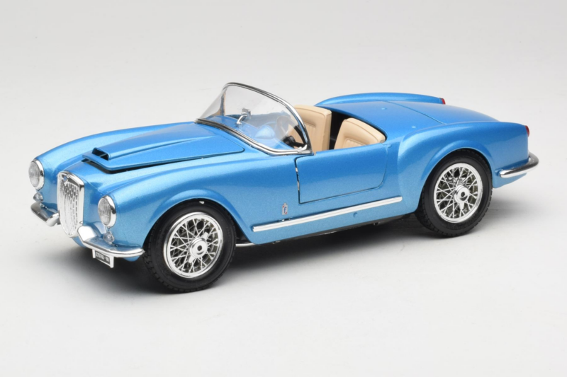 Lancia Aurelia B24 Spider Blauw Bburago 1:18 3010-M1 Metaal