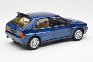 Lancia Delta HF Integrale Evo II Blauw Kyosho 1:18 08341BL Metaal — afbeelding 3 van 8