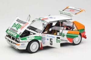 Lancia Delta HF Integrale Evo II Totip #5 A. Aghini / S. Farnocchia Rally Monte Carlo 1993 Kyosho 1:18 08348F Metaal — afbeelding 2 van 8