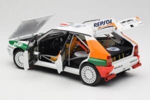 Lancia Delta HF Integrale Evo II Totip #5 A. Aghini / S. Farnocchia Rally Monte Carlo 1993 Kyosho 1:18 08348F Metaal — afbeelding 5 van 8