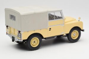 Land Rover 88 Series 1 Hard Top Lichtbeige MCG 1:18 MCG18368 Metaal — afbeelding 3 van 6