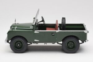 Land Rover 88 Series 1 Open Top Donkergroen MCG 1:18 MCG18367 Metaal — afbeelding 5 van 6
