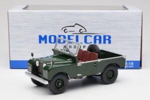 Land Rover 88 Series 1 Open Top Donkergroen MCG 1:18 MCG18367 Metaal — afbeelding 6 van 6