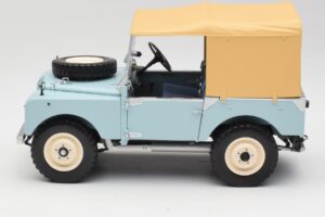 Land Rover 88 Series I RAF Blue Minichamps 1:18 150168908 Metaal — afbeelding 4 van 8