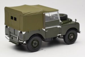 Land Rover 88 Series I Matt Green Minichamps 1:18 150168909 Metaal — afbeelding 3 van 8