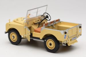 Land Rover 88 Series I RAF Beige Minichamps 1:18 150168911 Metaal — afbeelding 5 van 8