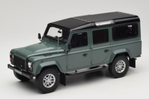 Land Rover Defender Station Wagon Keswick Green GT Spirit 1:18 GT527 Hars