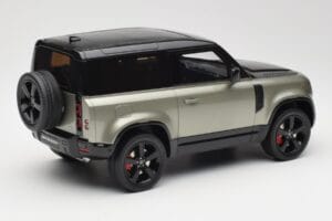 Land Rover Defender 90 HSE P400 L663 Pangea Green Metallic GT Spirit 1:18 GT517 Hars — afbeelding 2 van 6