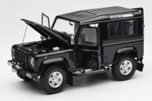 Land Rover Defender 90 Santorini Zwart Metallic Kyosho 1:18 08901BK Metaal — afbeelding 2 van 8