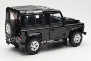 Land Rover Defender 90 Santorini Zwart Metallic Kyosho 1:18 08901BK Metaal — afbeelding 3 van 8