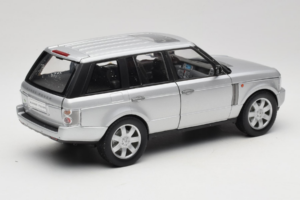 Land Rover Range Rover L322 Zilver Welly 1:18 12536W Metaal — afbeelding 3 van 8
